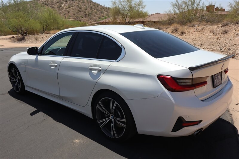 Used 2021 BMW 330e w/ Driving Assistance Package RWD image 8