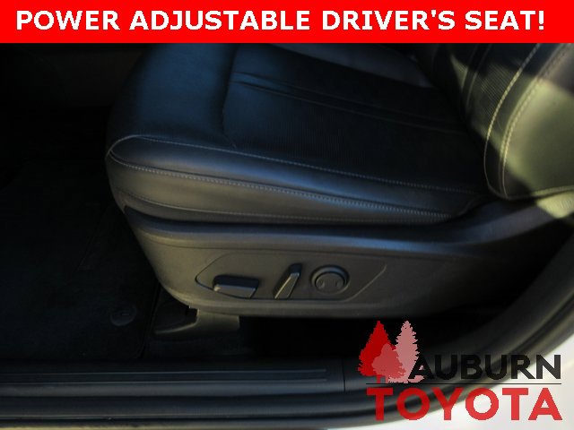 Used 2024 Kia Sorento S image 12