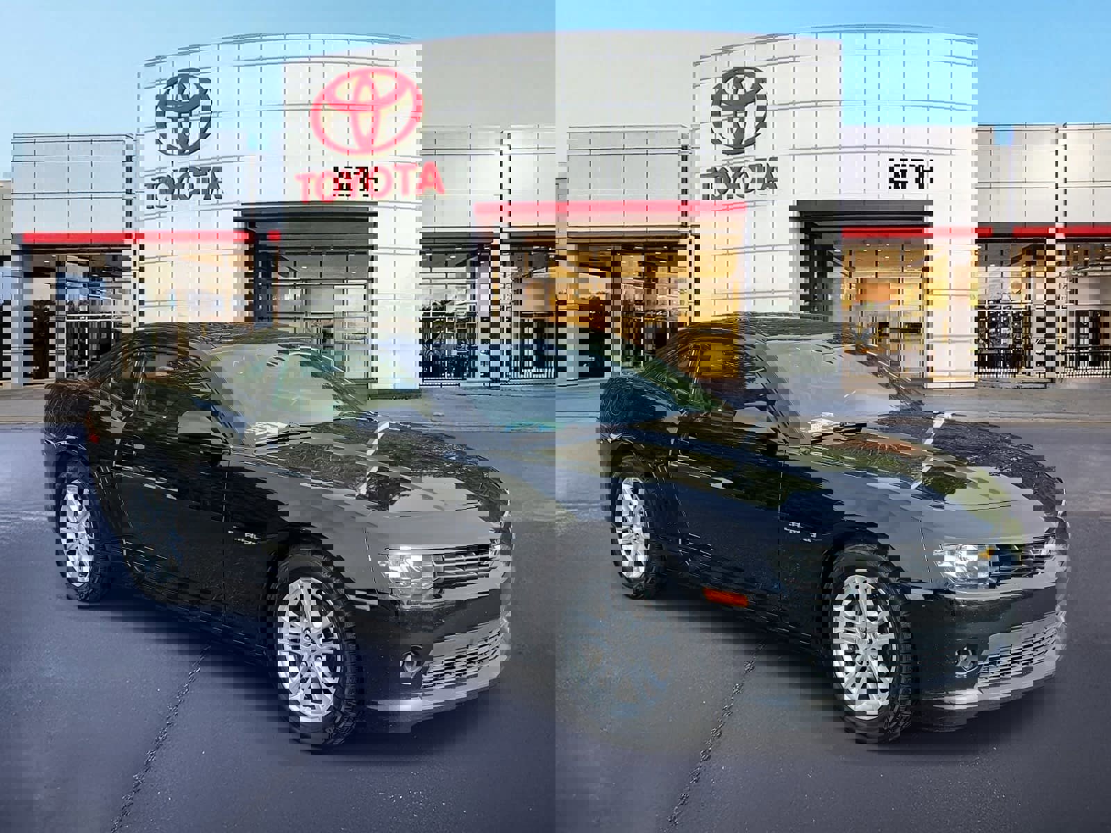 Used 2014 Chevrolet Camaro LT image 3