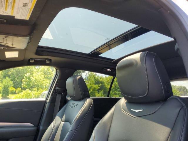 Used 2022 Cadillac XT4 Premium Luxury w/ Safety Alert Package AWD/4WD image 18