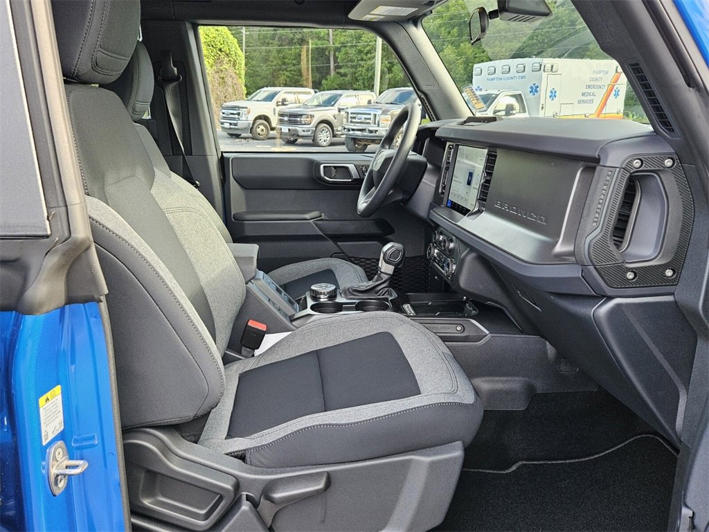 New 2025 Ford Bronco 4-Door image 14
