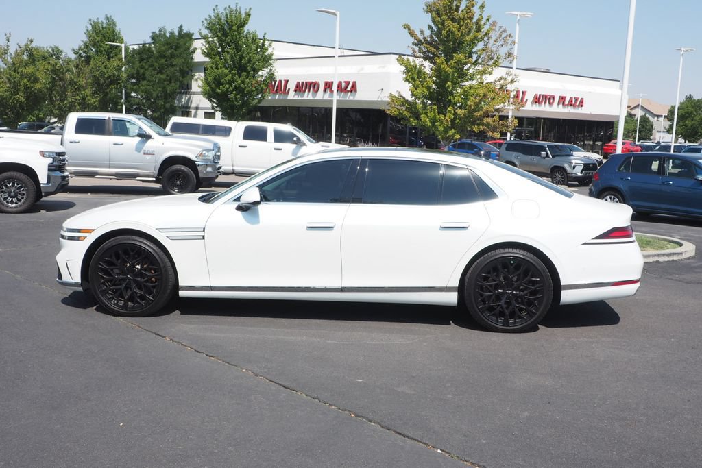 Used 2023 Genesis G90 3.5T AWD/4WD image 4