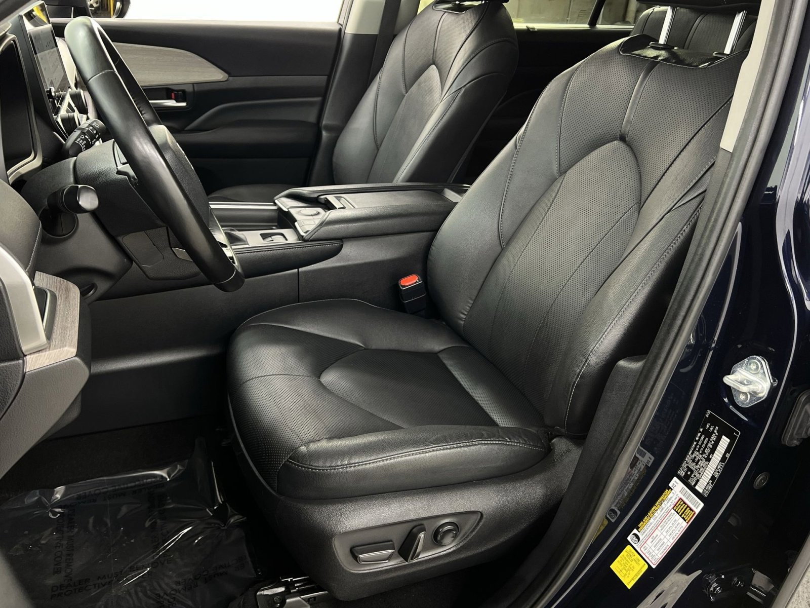 Used 2024 Toyota Grand Highlander Limited image 4