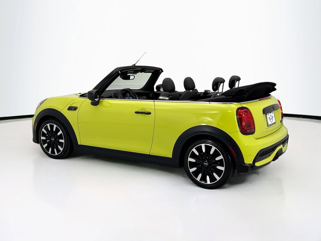 Certified 2024 MINI Cooper S image 11