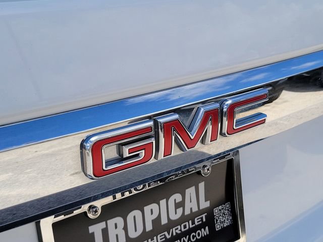 Used 2024 GMC Yukon SLT RWD image 5
