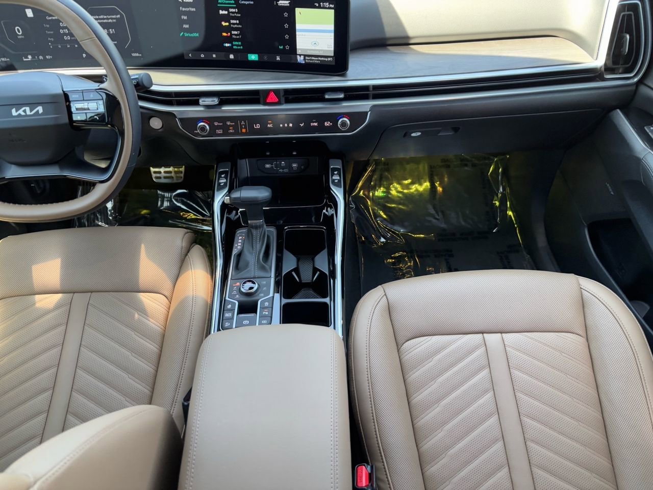 Used 2026 Kia Sorento SX Prestige w/ Olive Brown Leather Package AWD/4WD image 14