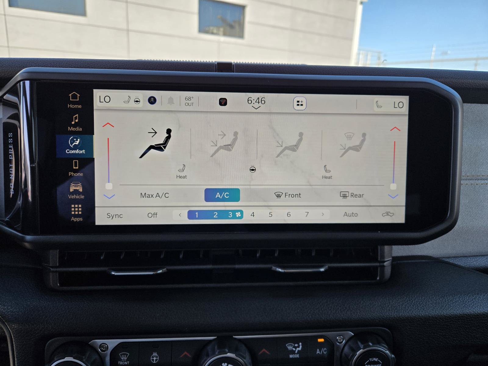 New 2026 Jeep Gladiator Sport AWD/4WD image 10