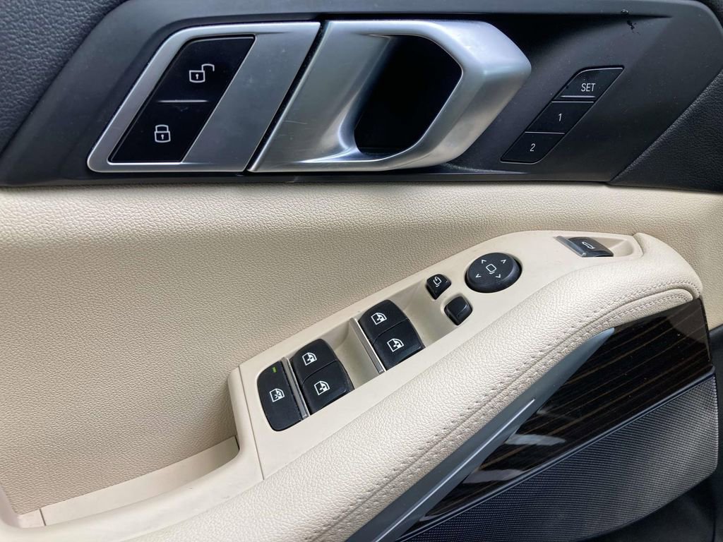 Used 2021 BMW X5 sDrive40i w/ Convenience Package image 11