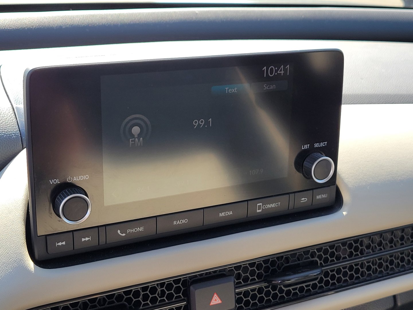 Certified 2023 Honda HR-V LX image 25