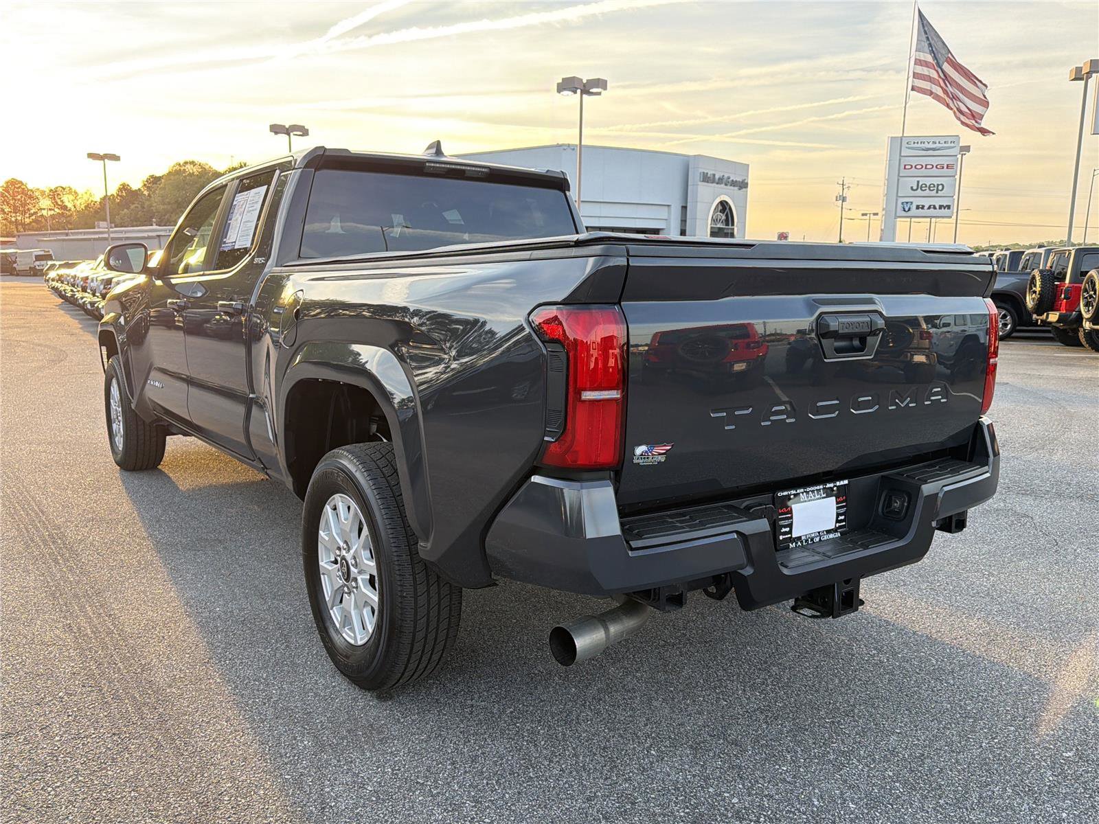 Used 2024 Toyota Tacoma SR5 image 7