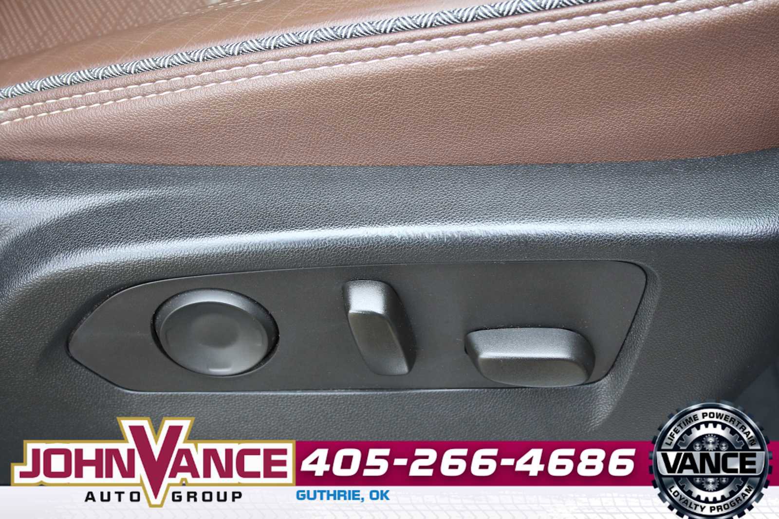 Used 2023 Chevrolet Tahoe High Country AWD/4WD image 19