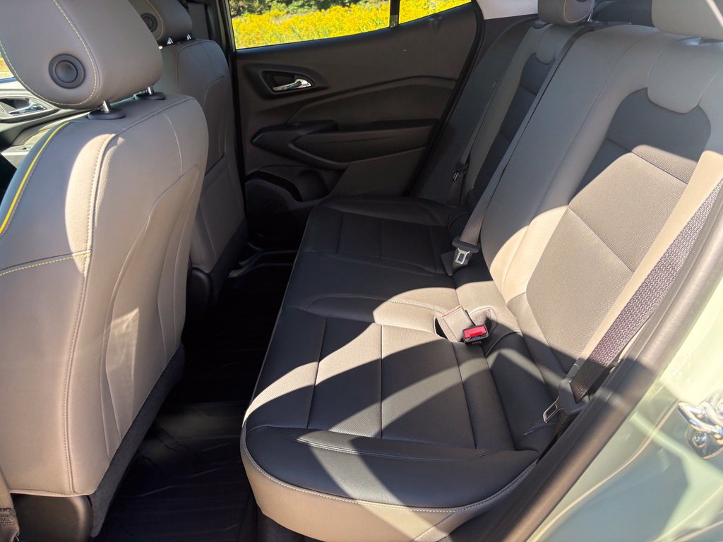 New 2026 Chevrolet Trax ACTIV w/ Sunroof Package FWD image 42