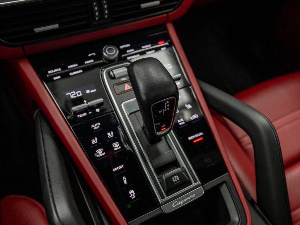 Used 2020 Porsche Cayenne S AWD/4WD image 23