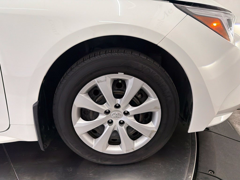Used 2023 Toyota Corolla LE FWD image 10