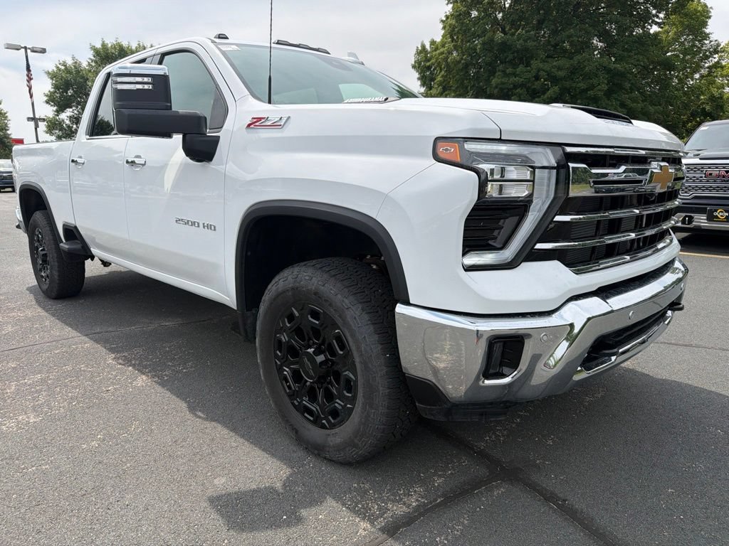 Used 2025 Chevrolet Silverado 2500 LTZ w/ LTZ Plus Package AWD/4WD image 1