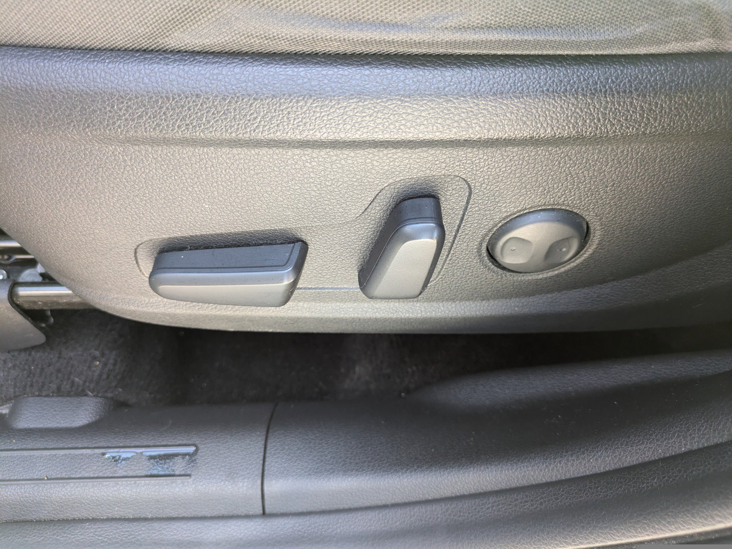 Certified 2022 Hyundai Santa Fe SEL w/ Convenience Package image 18