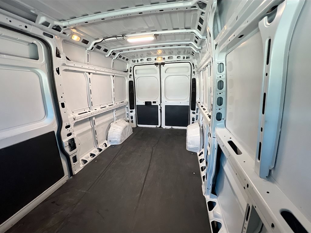 Used 2023 RAM ProMaster 2500 FWD image 23