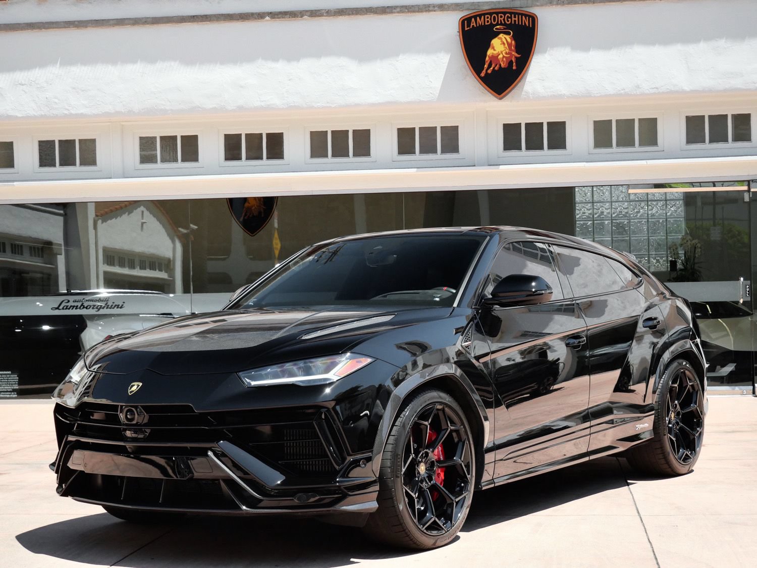 Used 2024 Lamborghini Urus Performante AWD/4WD image 34