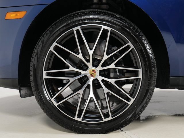 Certified 2026 Porsche Macan AWD/4WD image 35