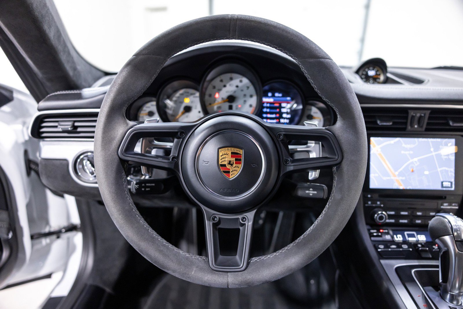 Used 2018 Porsche 911 GT3 image 36