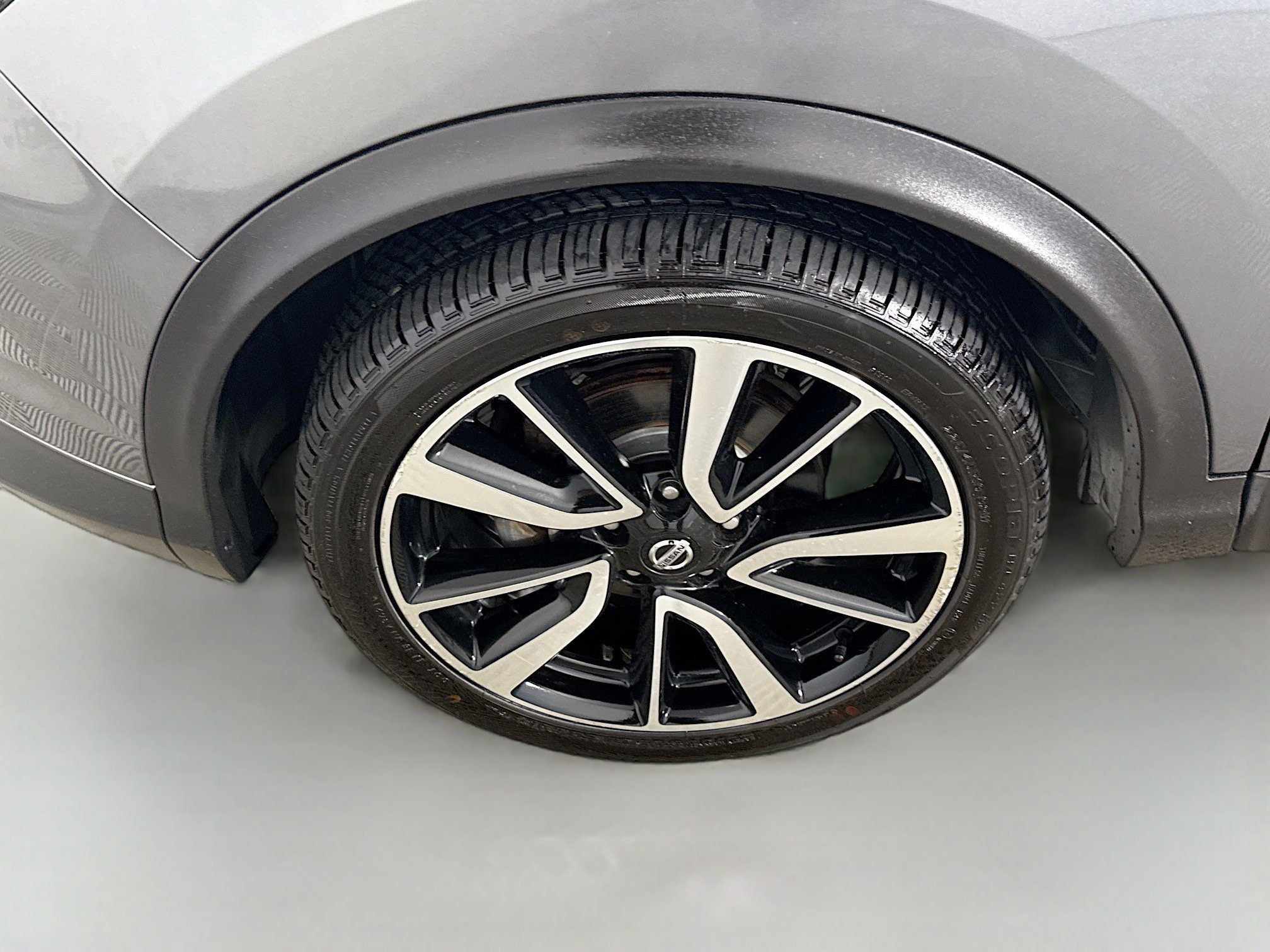 Used 2019 Nissan Rogue Sport SL w/ Premium Package image 38