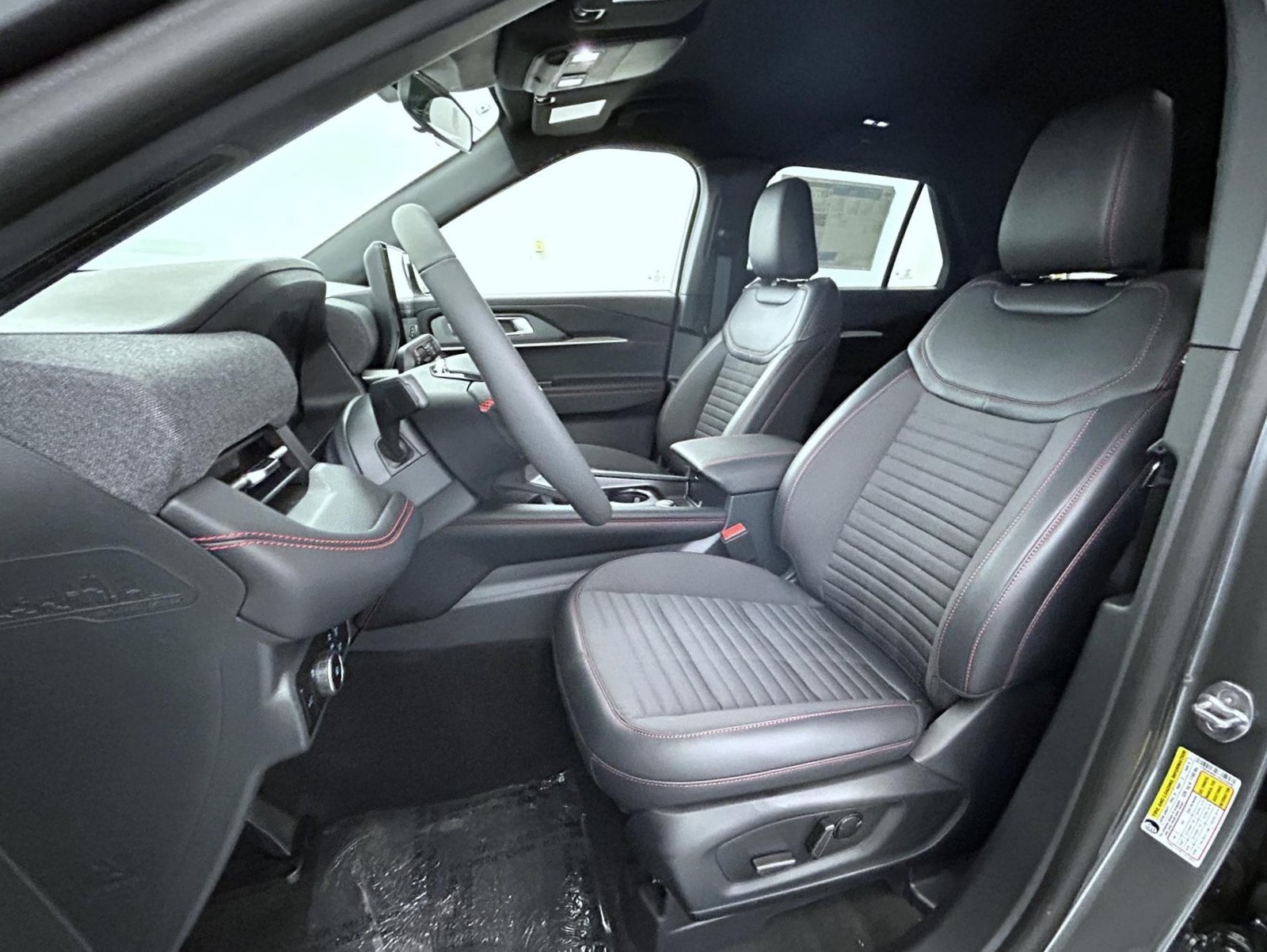New 2027 Ford Explorer ST-Line AWD/4WD image 10