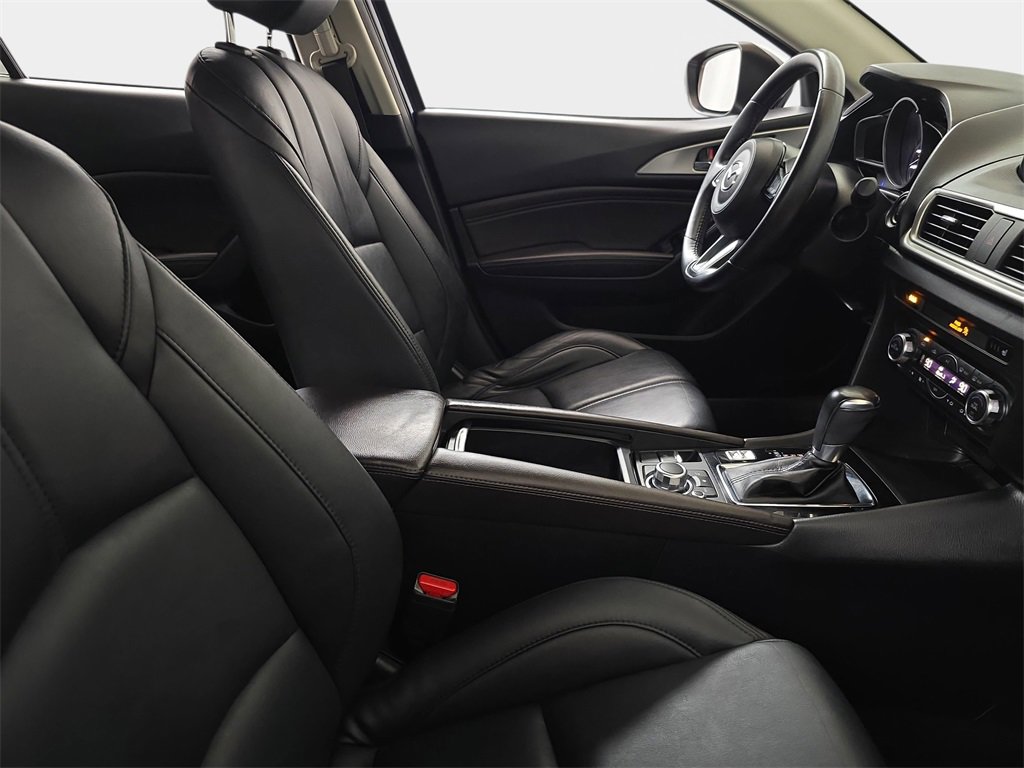 Used 2017 MAZDA MAZDA3 Touring image 11
