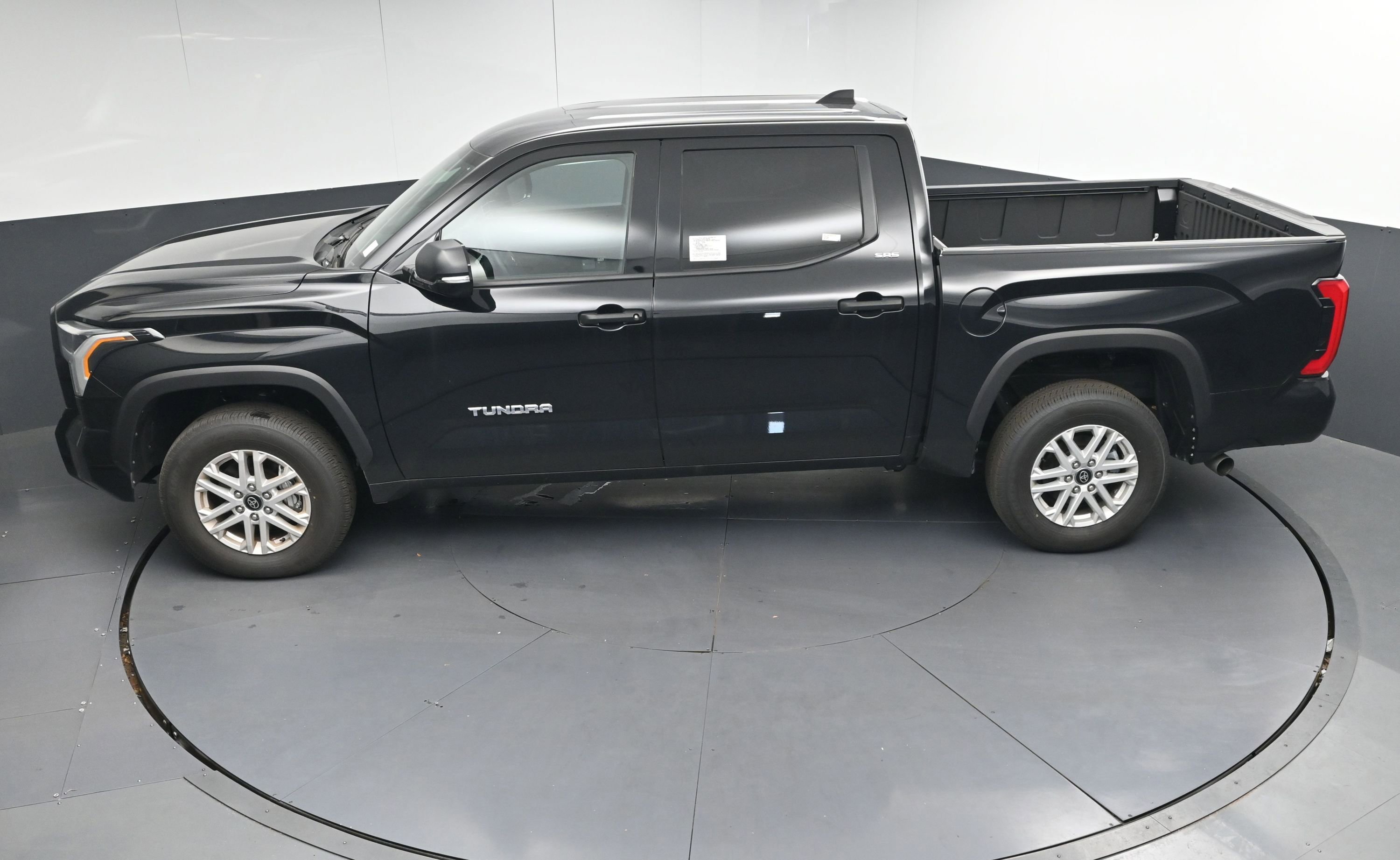Used 2025 Toyota Tundra SR5 w/ SR5 Convenience Package image 38