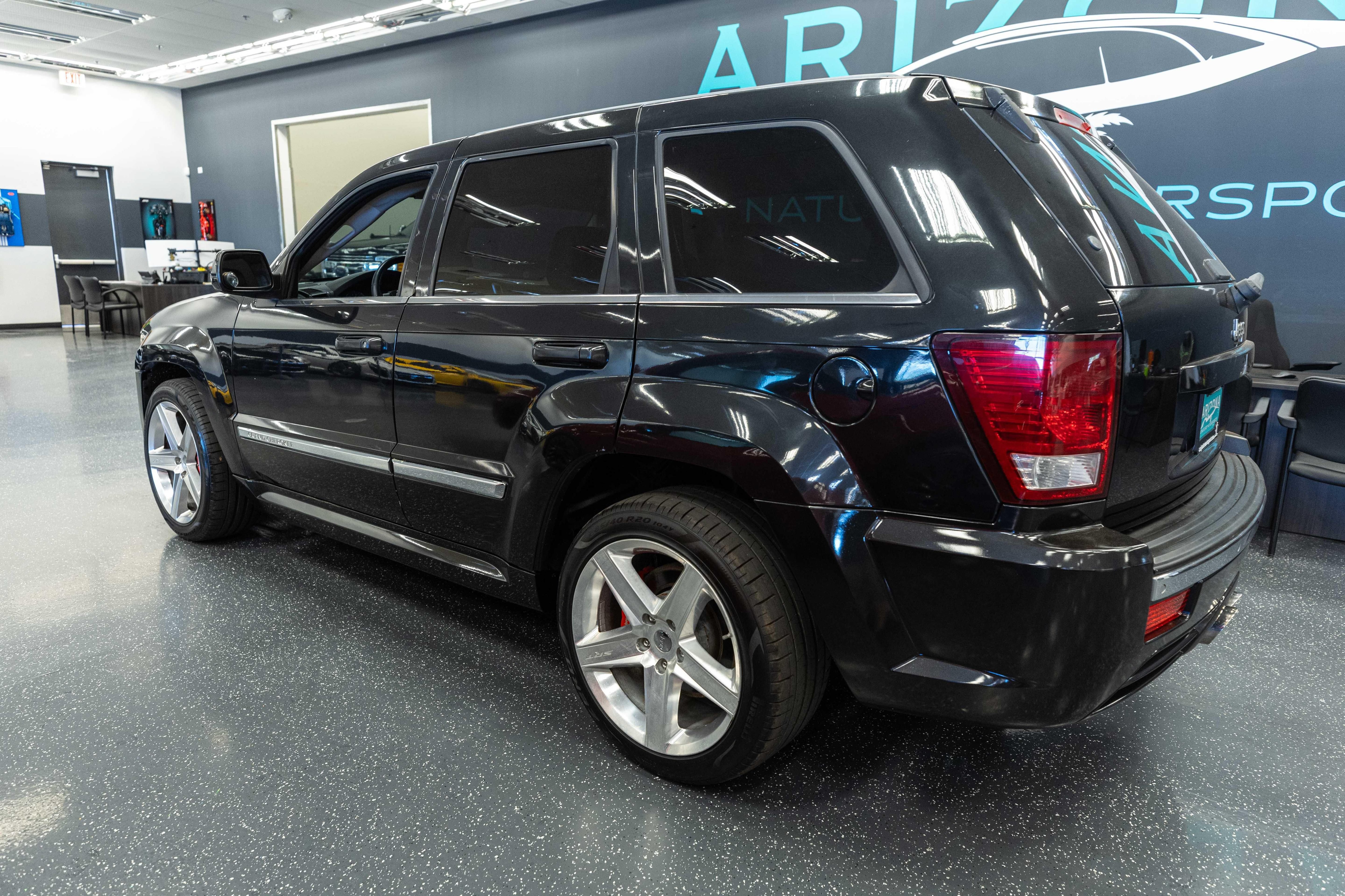 Used 2008 Jeep Grand Cherokee SRT8 w/ SRT Option Group I AWD/4WD image 9