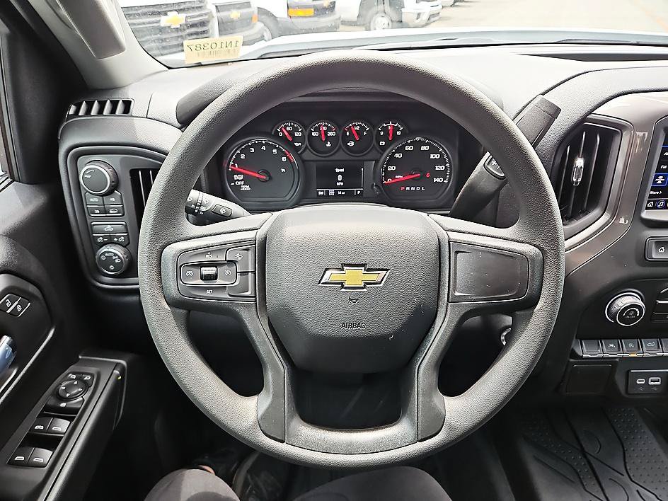 New 2026 Chevrolet Silverado 1500 Custom AWD/4WD image 16