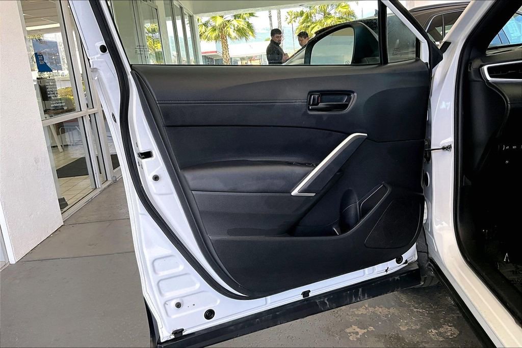 Used 2023 Toyota Corolla Cross AWD Hybrid image 20