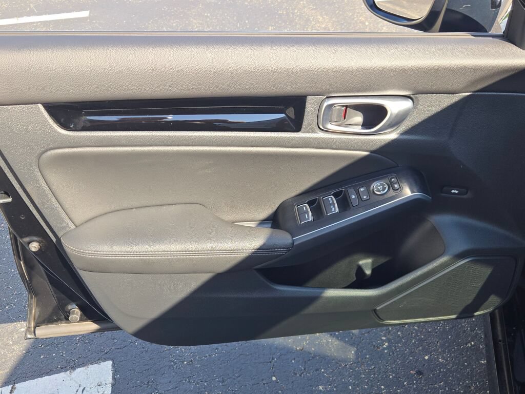 Used 2024 Honda Civic Touring image 18