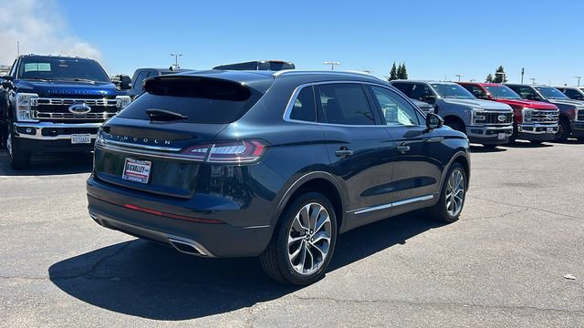 Used 2022 Lincoln Nautilus Reserve w/ Equipment Group 201A AWD/4WD image 3