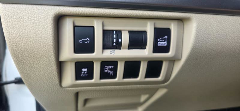 Used 2018 Subaru Outback 2.5i Limited image 18