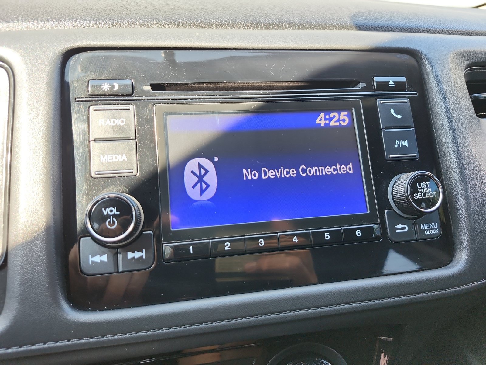 Used 2021 Honda HR-V LX image 16