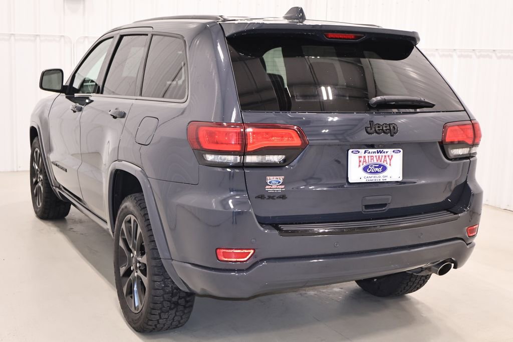 Used 2018 Jeep Grand Cherokee Altitude AWD/4WD image 8