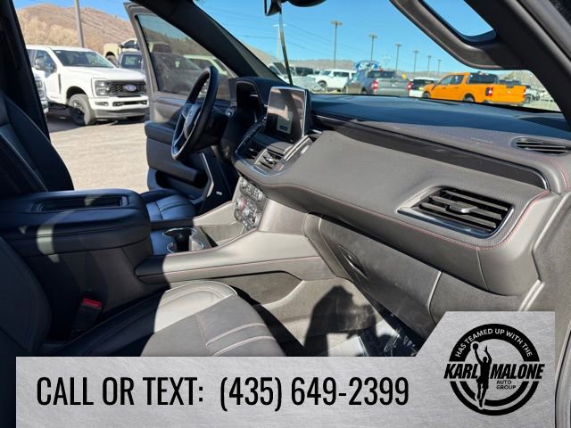 Used 2023 Chevrolet Suburban RST w/ Sport Performance Package image 39