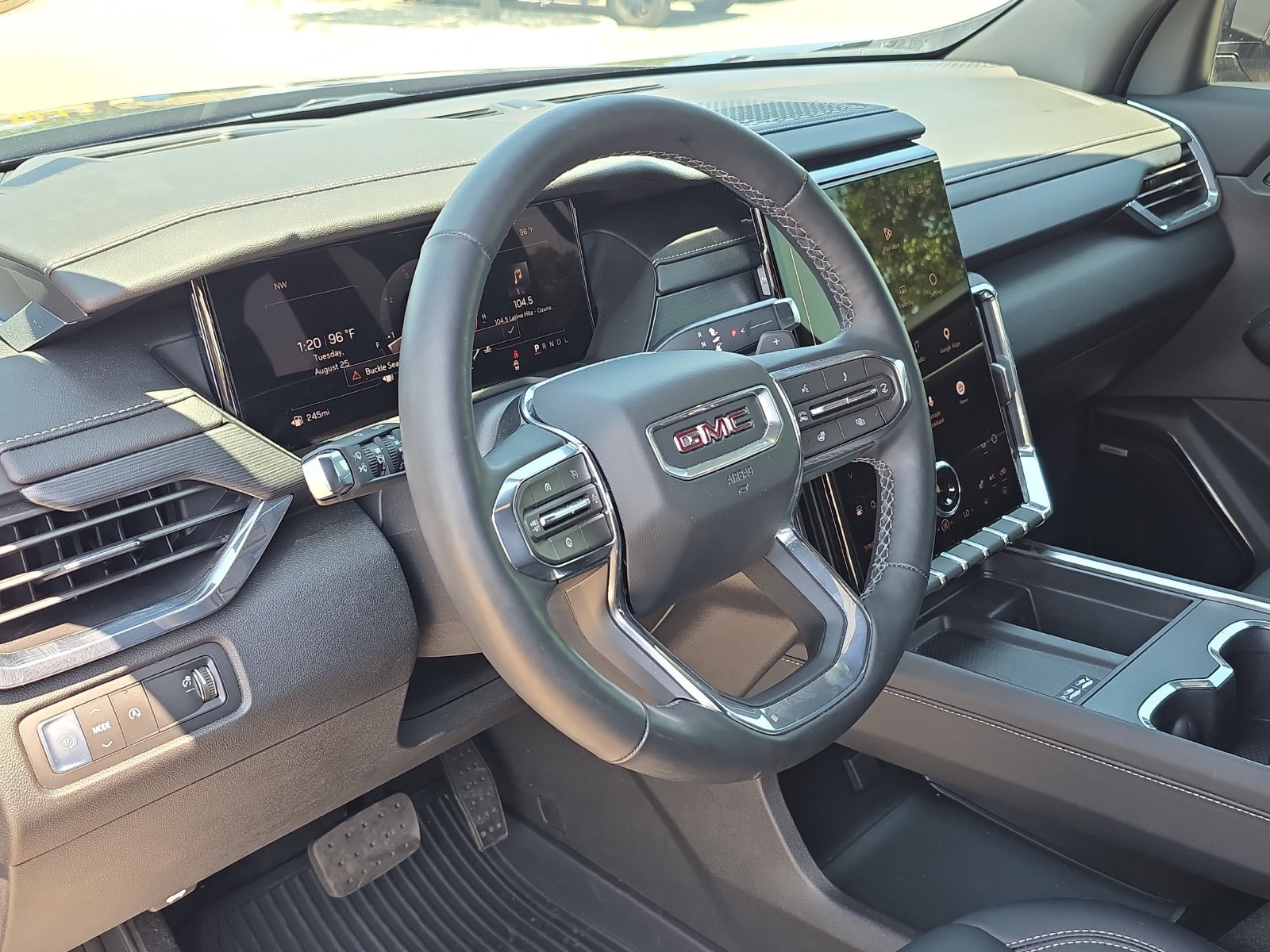 Used 2026 GMC Acadia Elevation w/ Elevation Premium Package FWD image 13