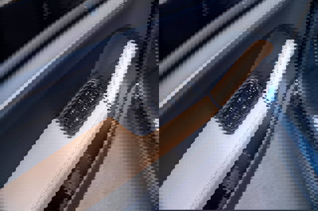 New 2026 Porsche Cayenne E-Hybrid image 24