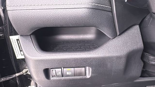 Used 2024 Toyota RAV4 LE image 32