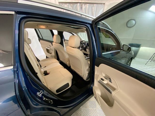 Used 2020 Mercedes-Benz GLB 250 4MATIC image 32