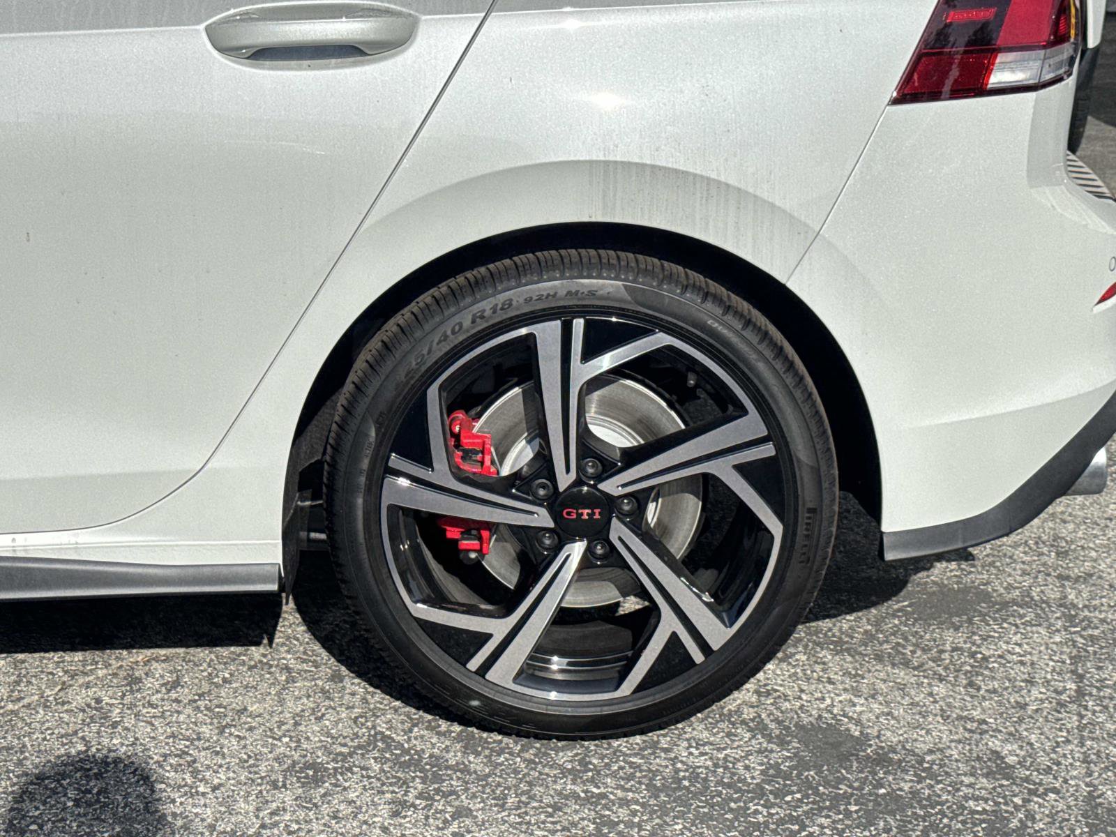 New 2026 Volkswagen GTI SE image 6