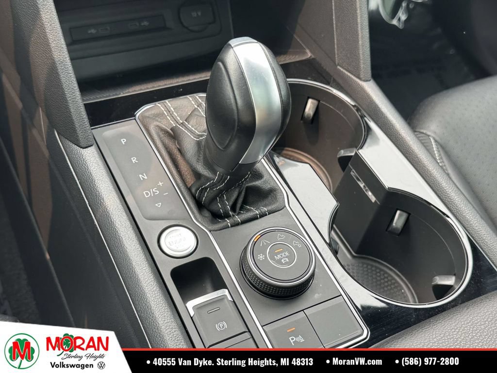 Used 2023 Volkswagen Atlas Cross Sport SEL AWD/4WD image 31