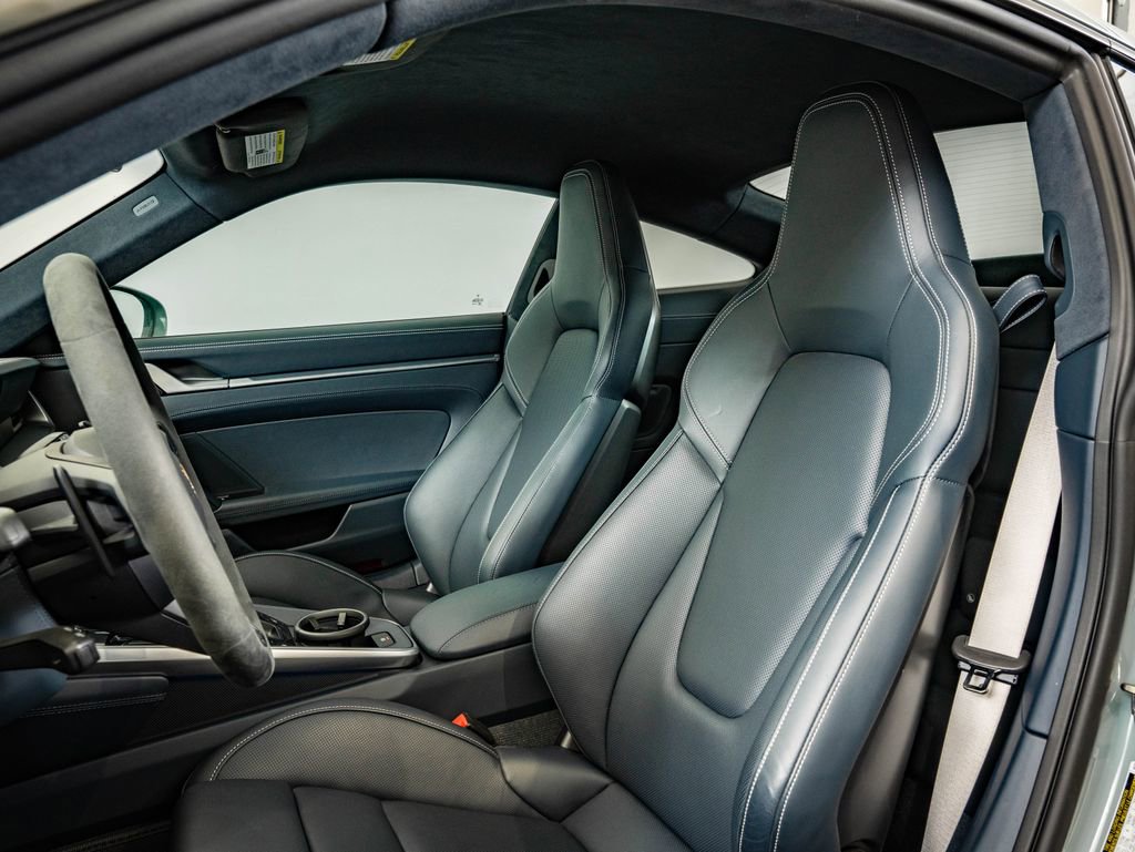Certified 2025 Porsche 911 Carrera GTS RWD image 45