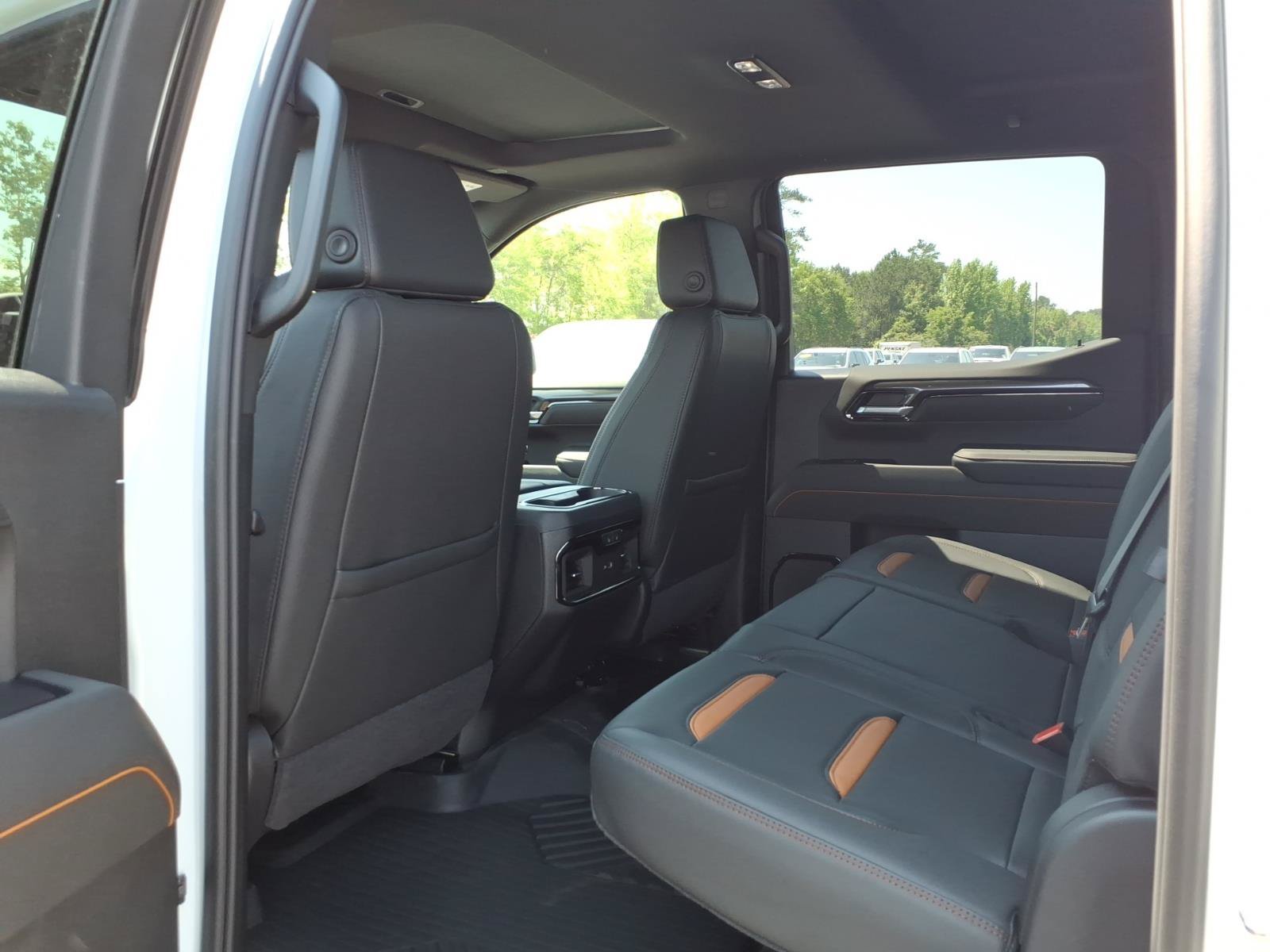 New 2026 GMC Sierra 1500 AT4 w/ AT4 Premium Package AWD/4WD image 23