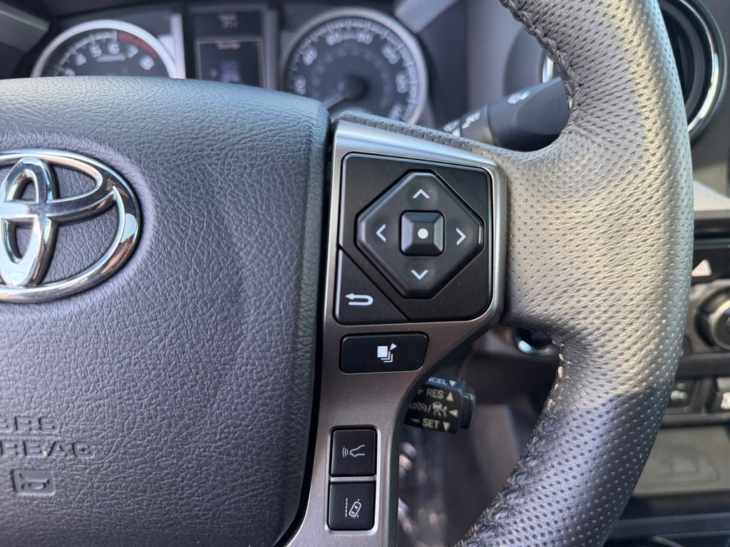 Used 2021 Toyota Tacoma Limited AWD/4WD image 16