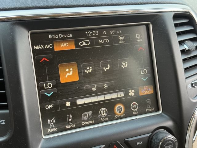 Used 2017 Jeep Grand Cherokee Limited AWD/4WD image 19
