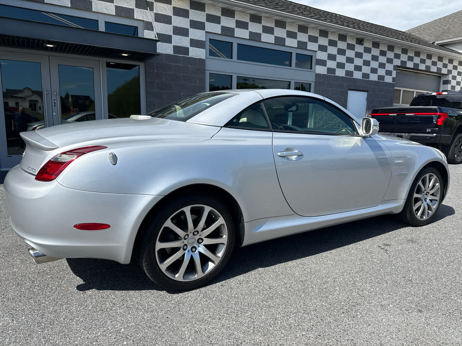 Used 2009 Lexus SC 430 Convertible RWD image 7