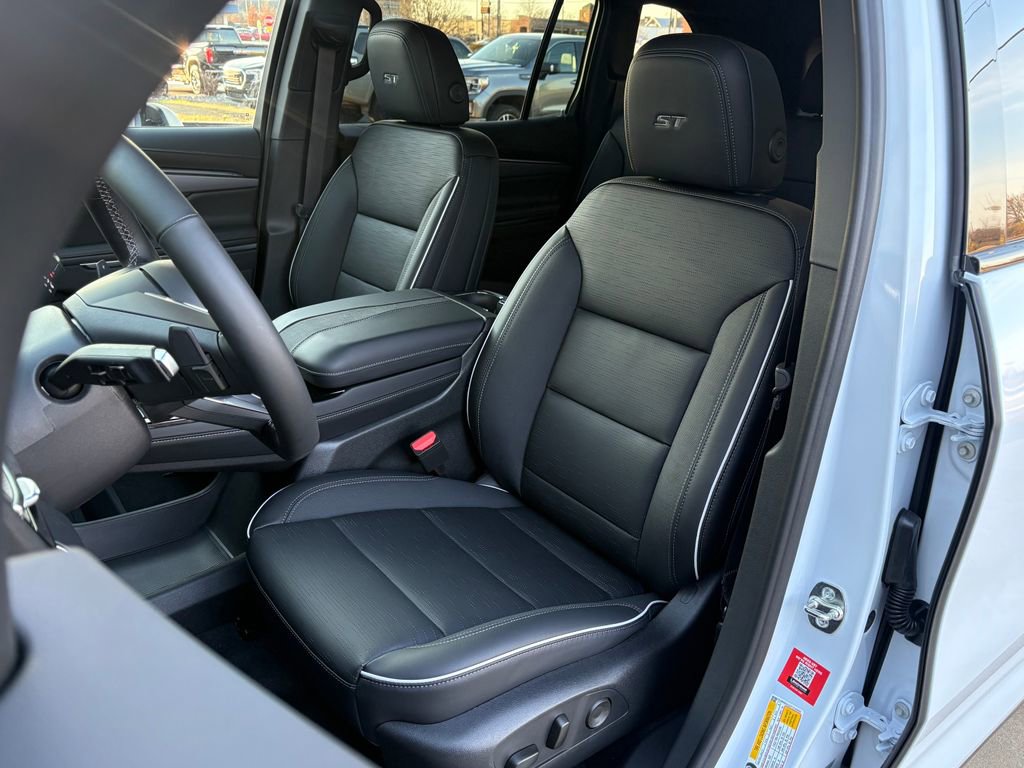 New 2026 Buick Enclave Sport Touring w/ Power Package FWD image 15