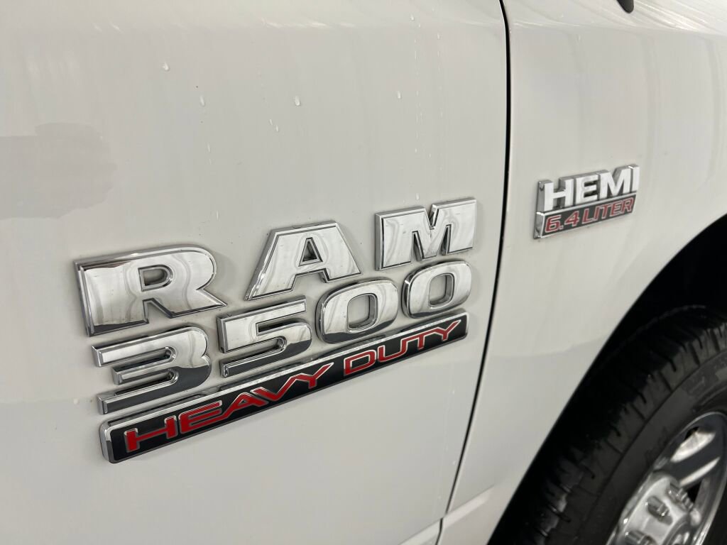 Used 2018 RAM 3500 Tradesman w/ Chrome Appearance Group image 11
